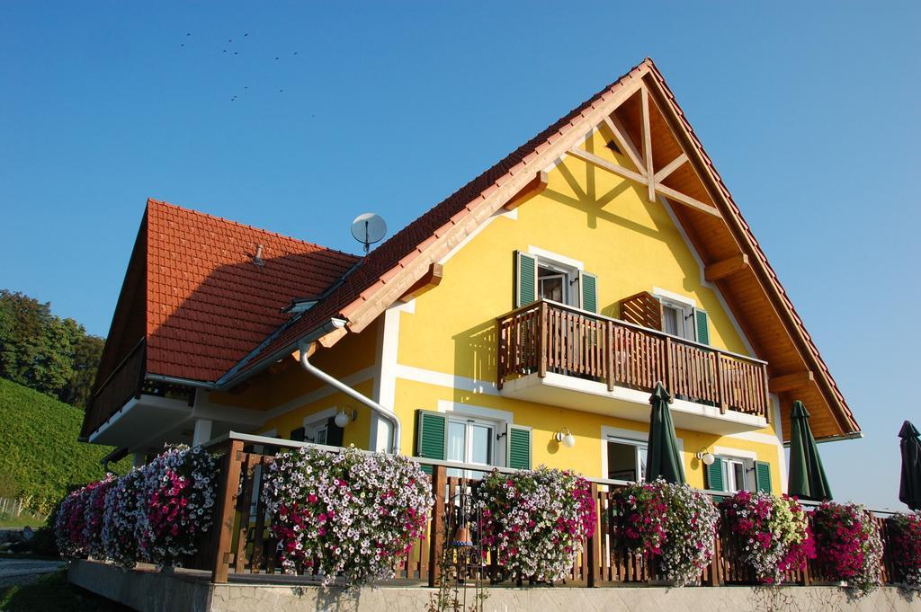 Weingut-Gaestehaus Birnstingl Gamlitz Oda fotoğraf